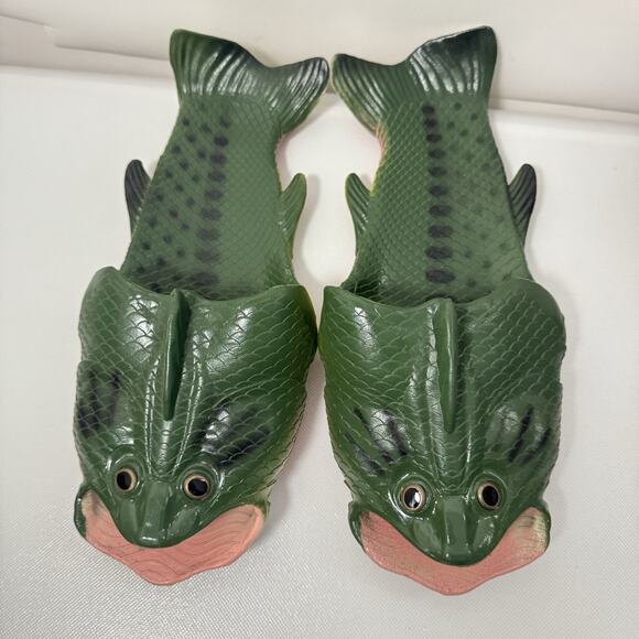 Rivers Edge Bass Fish Sandals Unisex Size 10- 10.5 Slides Outdoor Pool Gift - Picture 3 of 8